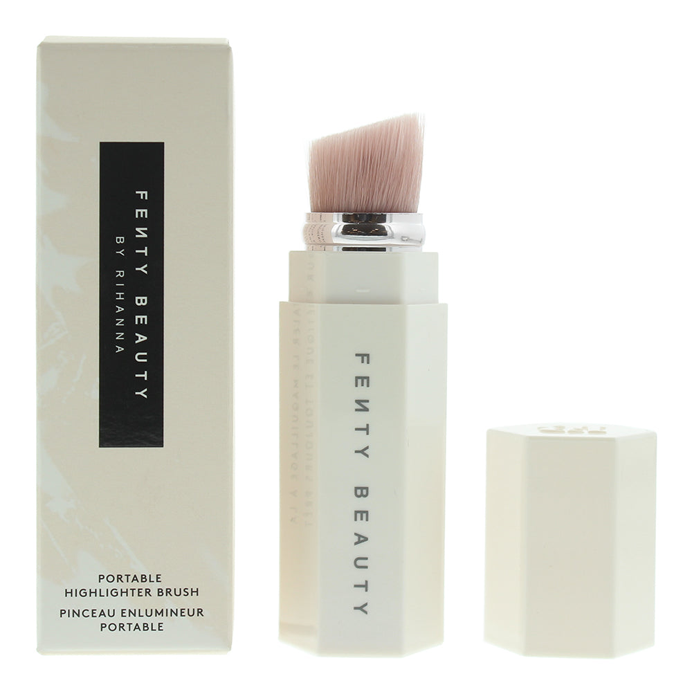 Fenty Beauty Portable Highlighter Brush 140
